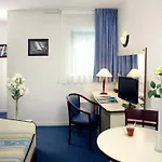 Zenitude Hotel-residences Bordeaux Aeroport Aparthotel 3*