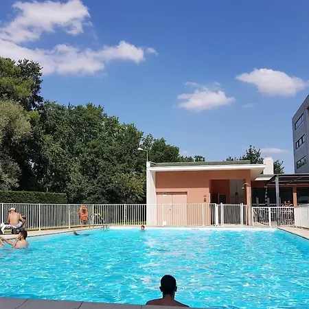 Zenitude Hotel-residences Bordeaux Aeroport Ξενοδοχείο με διαμερίσματα 3*