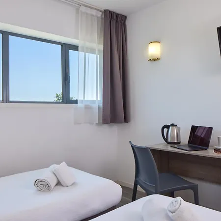 Zenitude Hôtel-résidences Bordeaux Aéroport 3* Mérignac