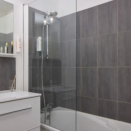 Zenitude Hôtel-résidences Bordeaux Aéroport 3*