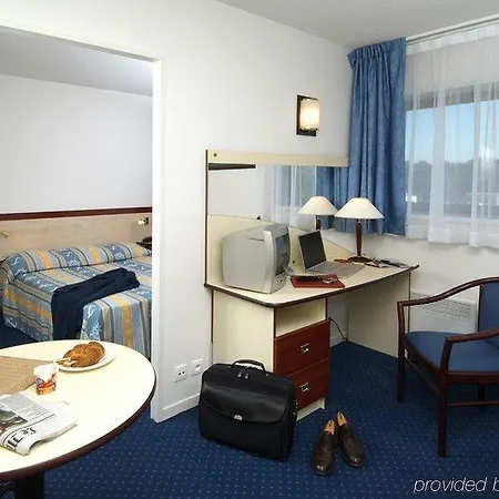 Zenitude Hotel-residences Bordeaux Aeroport Aparthotel 3*