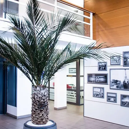 Zenitude Hotel-residences Bordeaux Aeroport 3*