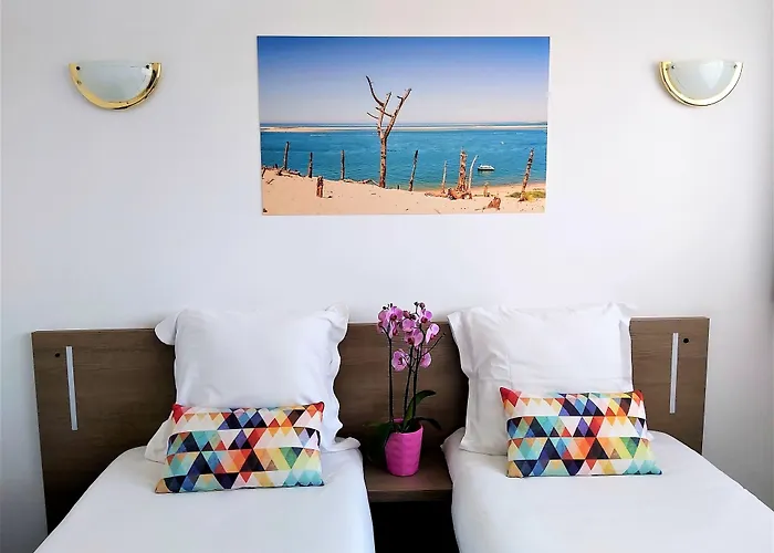 Zenitude Hotel-residences Bordeaux Aeroport מלון דירות 3*