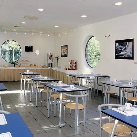 公寓式酒店 波尔多梅里尼亚克机场森蒂图德公寓酒店 Mérignac